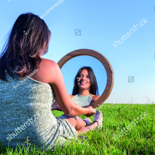 https://phoenixmedia.cz/coaching2/wp-content/uploads/stock-photo-woman-sitting-on-grass-looking-at-her-mirror-image-484910170-640x640.jpg